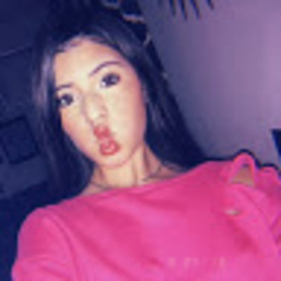 Meet your Posher, Karla - Picture 1 of 1